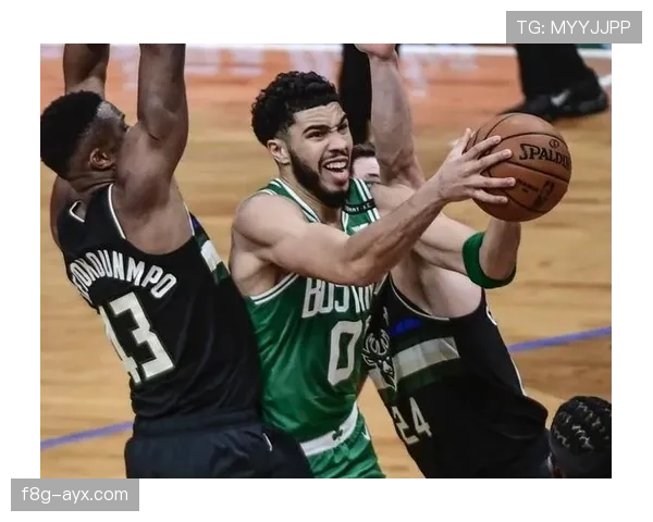 赖斯状态回暖,助力英格兰队重返巅峰竞争实力持续提升 赖斯状态回暖,助力英格兰队重返巅峰竞争实力持续提升